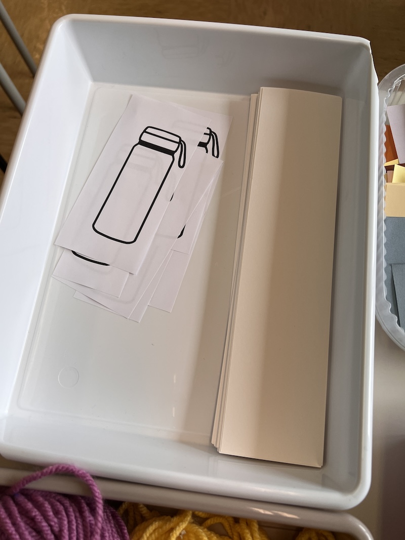 Sagoma da ricalcare e cartoncino