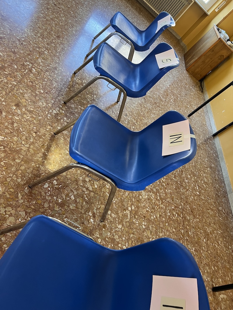 LE SEDIE ALLA FINE DEL PERCORSO